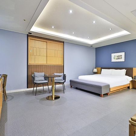 Seomyeon Ib Hotel Busan Exterior foto