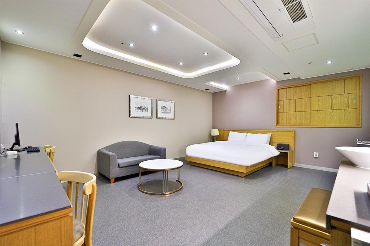Seomyeon Ib Hotel Busan Exterior foto