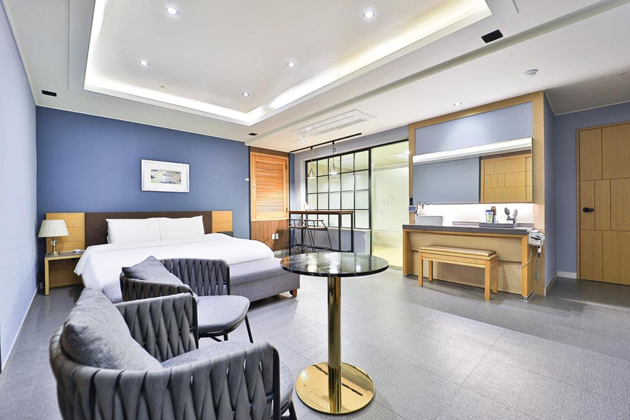 Seomyeon Ib Hotel Busan Exterior foto